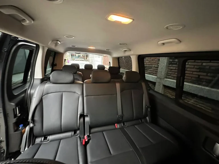 Van_thai_rental_hyundai_staria06