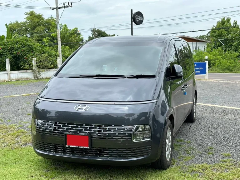 Van_thai_rental_hyundai_staria07