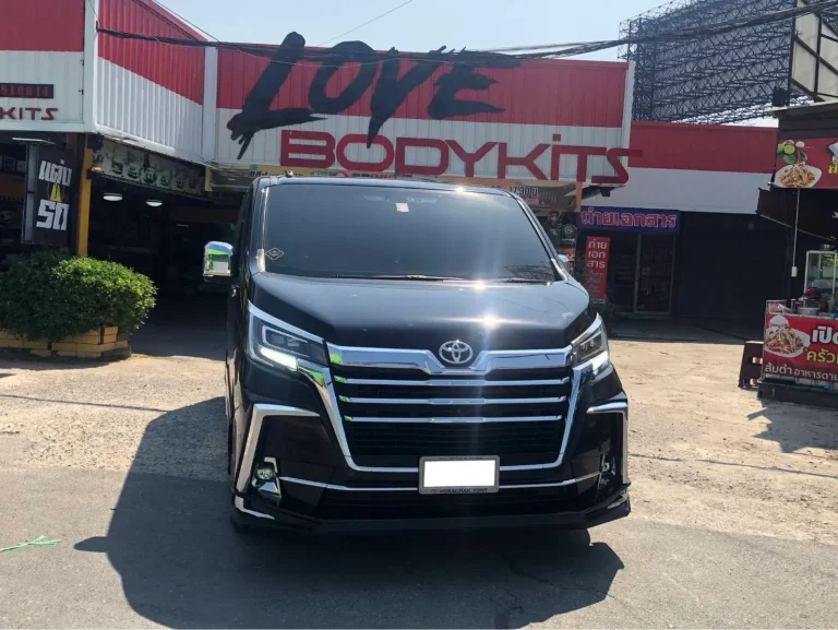 van_thai_rental_toyota_majesty09